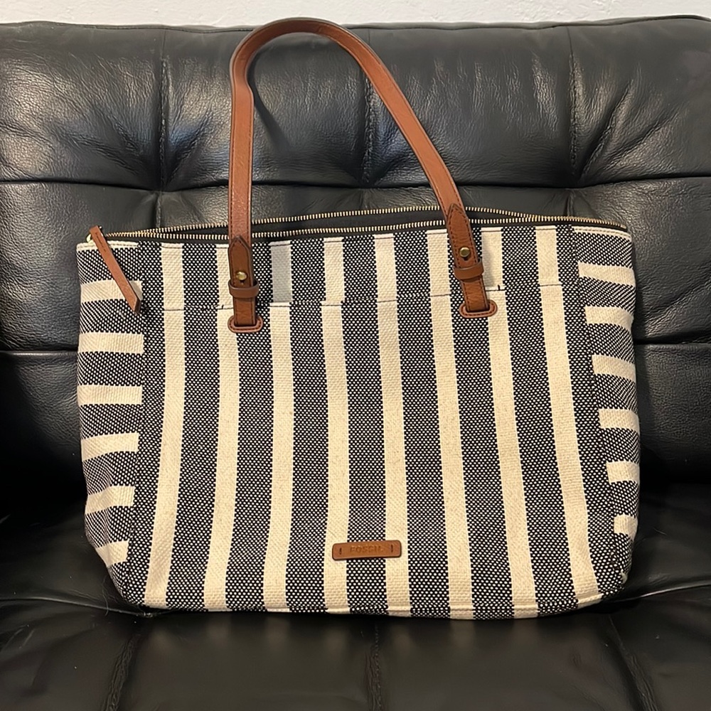 Fossil tote bag.